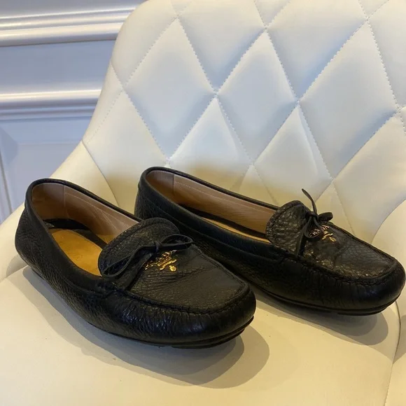 Authentic Prada loafer black leather with gold detail women’s size 37 1/2 - Picture 2 of 9